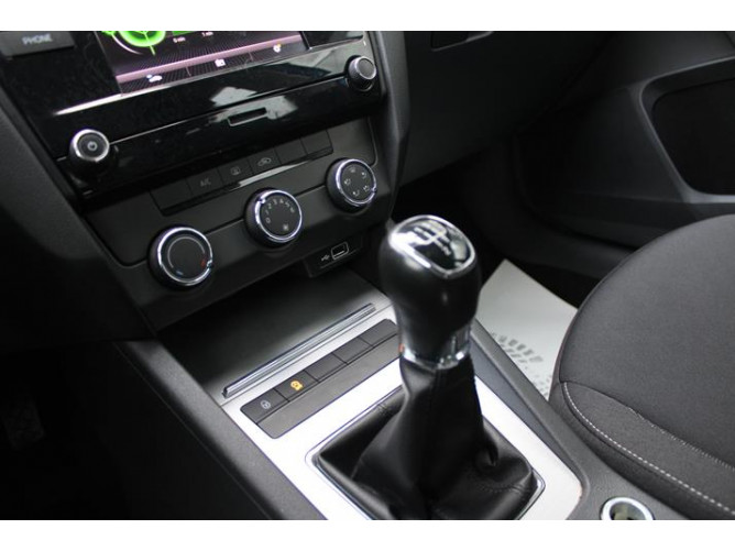 Škoda Octavia 1.6 TDI Ambition 
