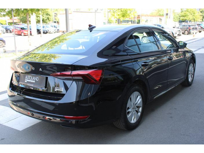 Škoda Octavia 2.0 A8 AMBITION TDI 