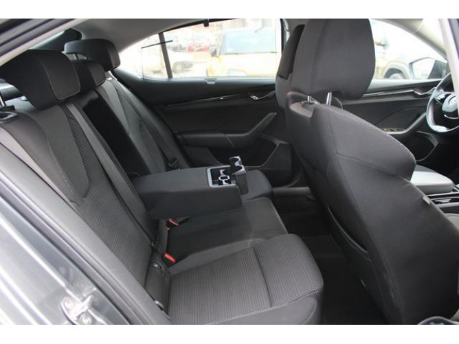 Škoda Octavia 2.0 TDI AMBITION DSG 