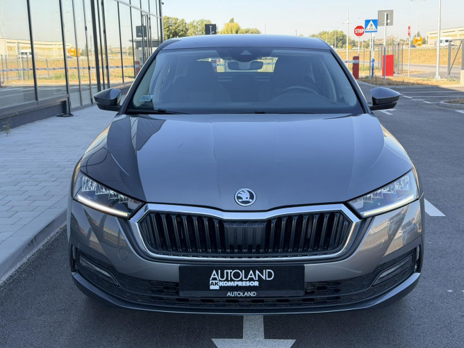 Škoda Octavia A8 AMBITION 2.0 TDI 