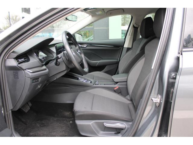 Škoda Octavia 2.0 TDI AMBITION DSG 