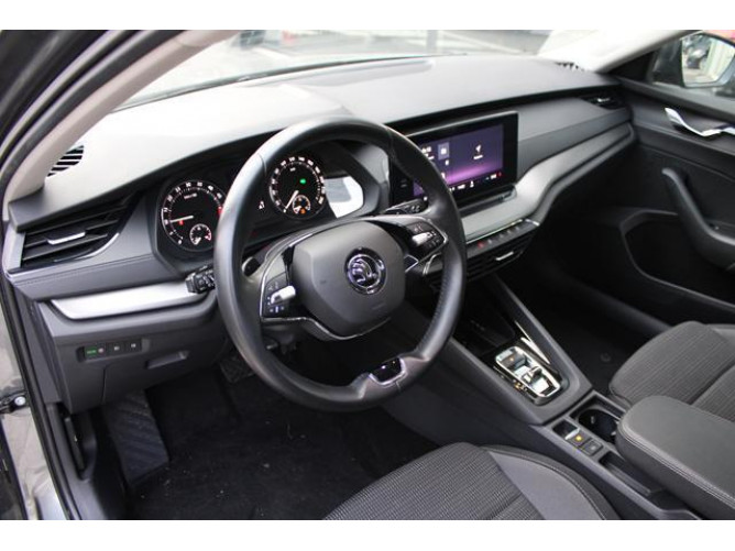 Škoda Octavia 2.0 TDI AMBITION DSG 