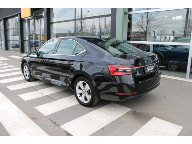 Škoda Superb 2.0 TDI AMBITION DSG 