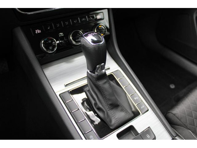 Škoda Superb 2.0 TDI AMBITION DSG 