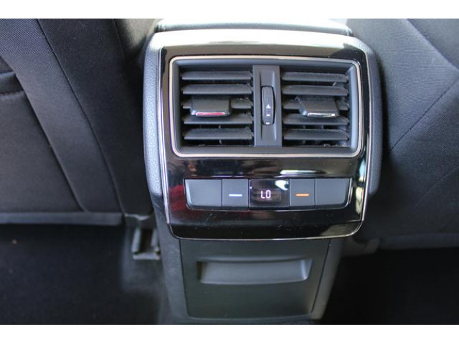 Škoda Superb 2.0 TDI Ambition DSG 