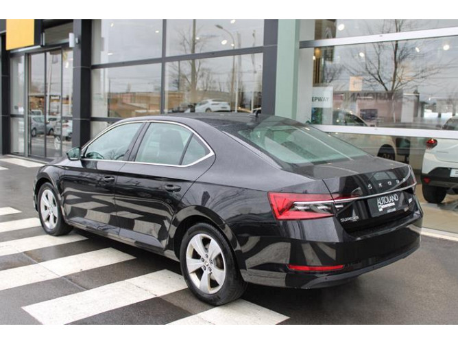 Škoda Superb 2.0 TDI Ambition DSG 