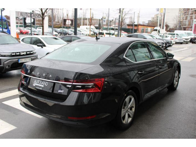Škoda Superb 2.0 TDI Ambition DSG 