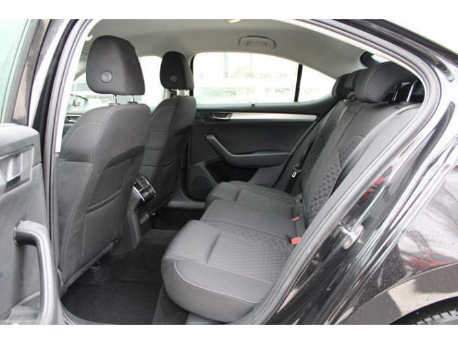 Škoda Superb 2.0 TDI Ambition DSG 