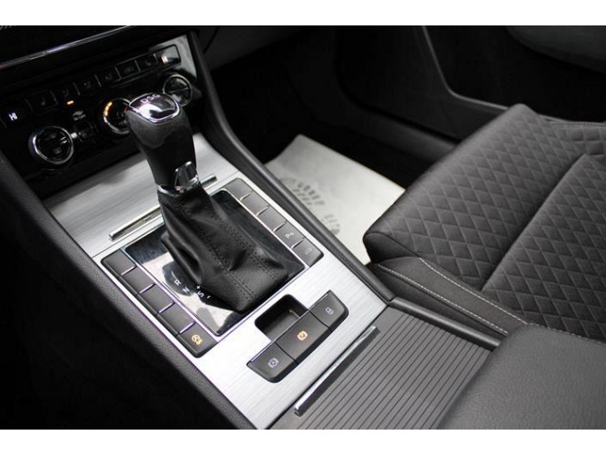 Škoda Superb 2.0 TDI Ambition DSG 