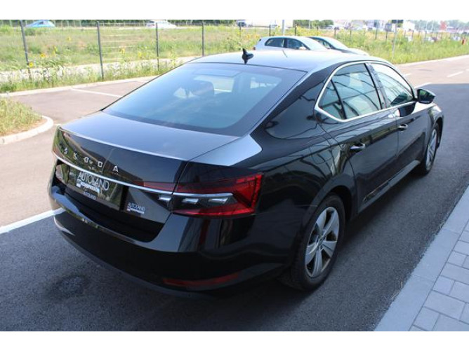 Škoda Superb 2.0 TDI Ambition DSG 