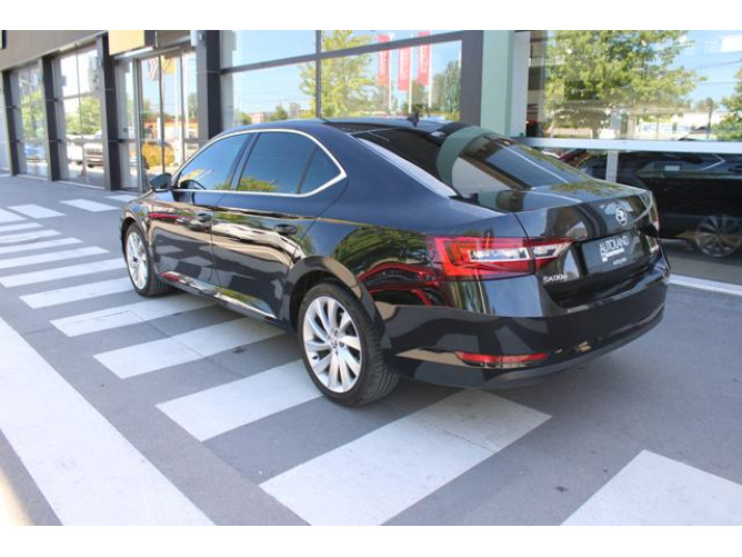 Škoda Superb 2.0 TDI STYLE DSG 