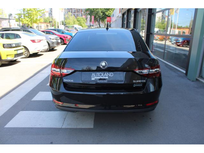 Škoda Superb 2.0 TDI STYLE DSG 