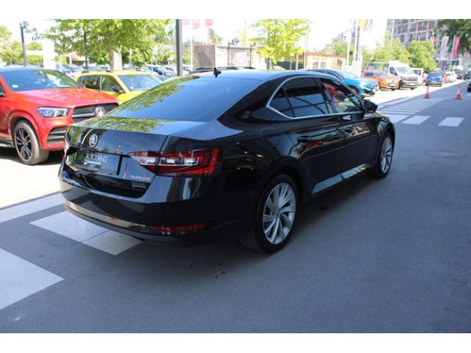 Škoda Superb 2.0 TDI STYLE DSG 