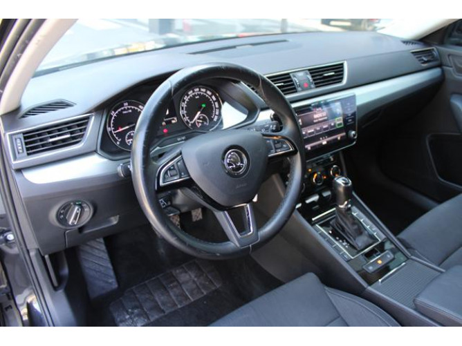 Škoda Superb 2.0 TDI STYLE DSG 