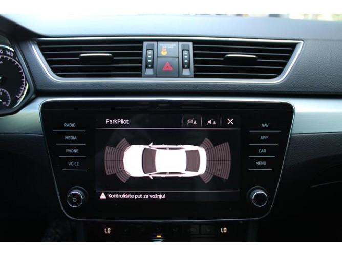 Škoda Superb 2.0 TDI STYLE DSG 