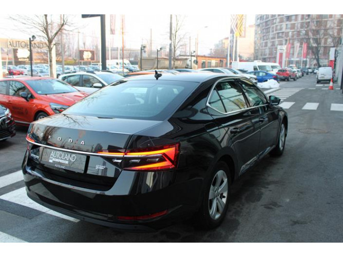 Škoda Superb 2.0 TDI Ambition DSG 