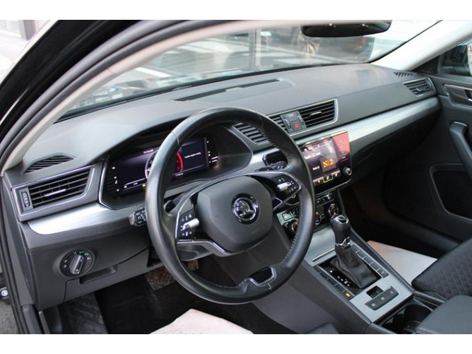 Škoda Superb 2.0 TDI Ambition DSG 