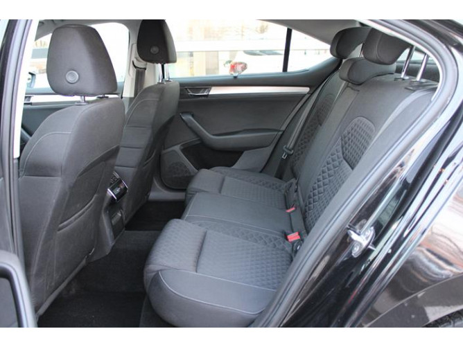 Škoda Superb 2.0 TDI Ambition DSG 