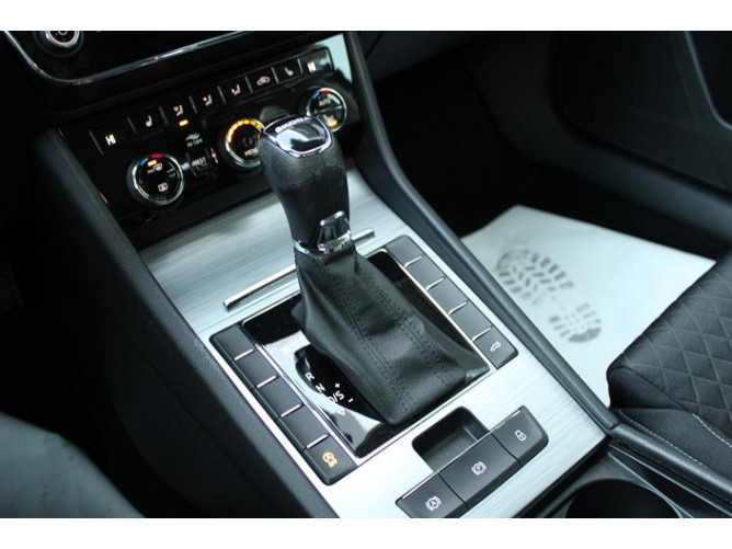 Škoda Superb 2.0 TDI Ambition DSG 