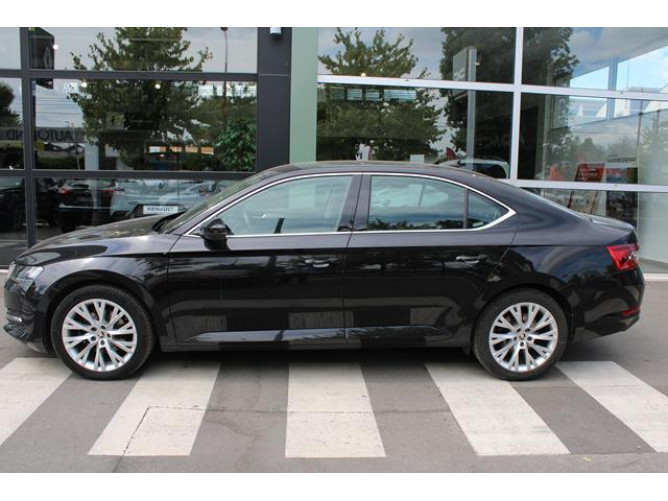 Škoda Superb 2.0 TDI AMBITION DSG 