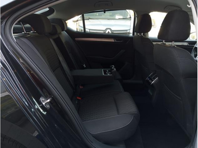 Škoda Superb 2.0 TDI Ambition DSG 