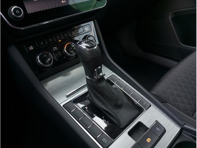 Škoda Superb 2.0 TDI Ambition DSG 