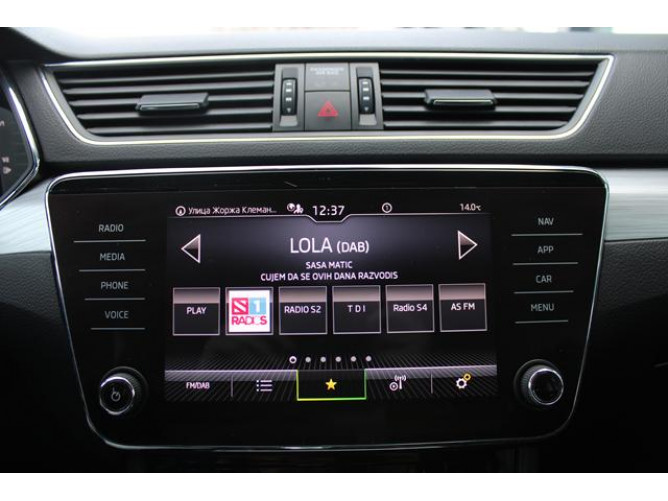 Škoda Superb 2.0 TDI AMBITION DSG 