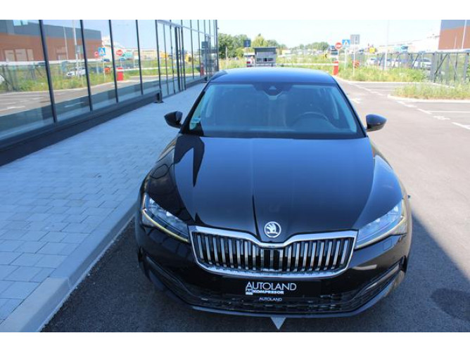 Škoda Superb 2.0 TDI Ambition DSG 