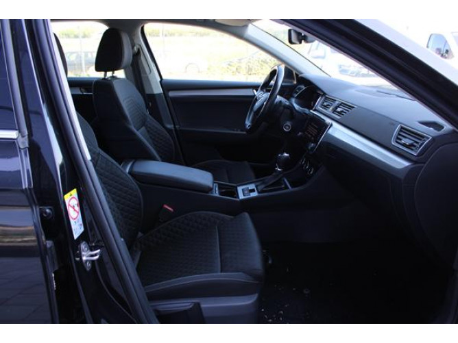Škoda Superb 2.0 TDI Ambition DSG 