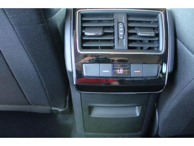 Škoda Superb 2.0 TDI Ambition DSG 