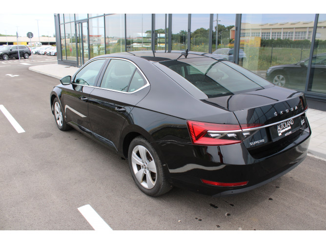 Škoda Superb 2.0 TDI Ambition DSG 