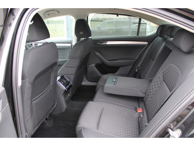 Škoda Superb 2.0 TDI Ambition DSG 