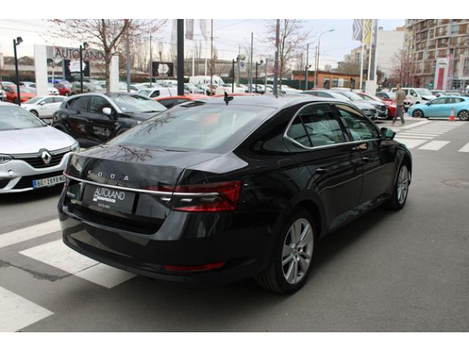 Škoda Superb 2.0 TDI DSG 