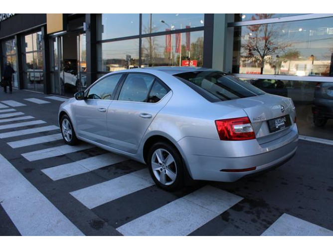 Škoda Octavia 2.0 TDI STYLE DSG 
