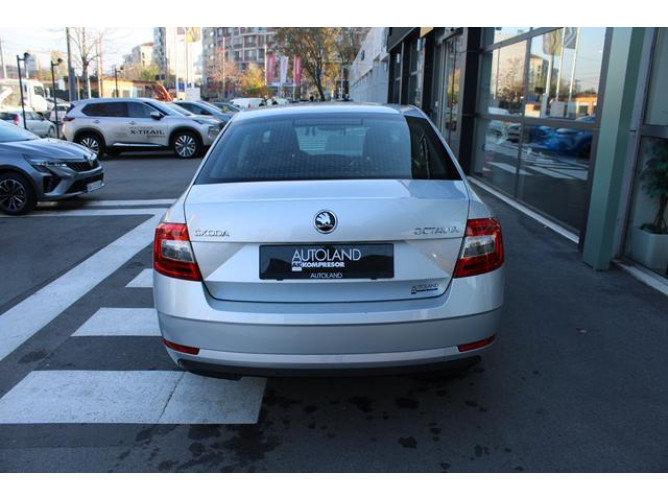 Škoda Octavia 2.0 TDI STYLE DSG 