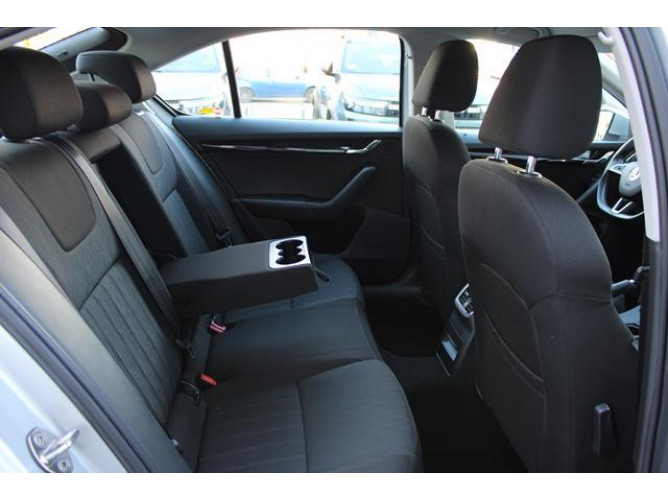 Škoda Octavia 2.0 TDI STYLE DSG 