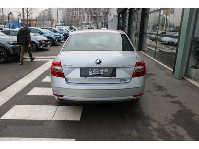 Škoda Octavia 2.0 TDI STYLE DSG 
