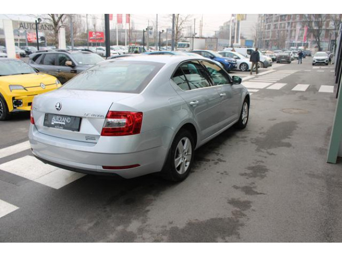 Škoda Octavia 2.0 TDI STYLE DSG 