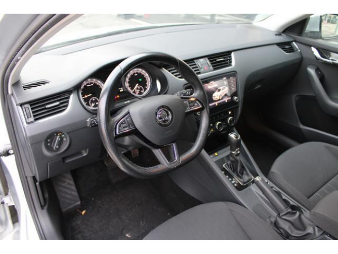 Škoda Octavia 2.0 TDI STYLE DSG 