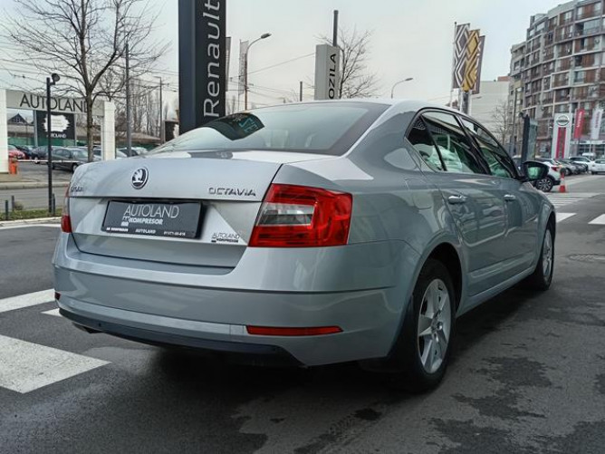 Škoda Octavia 2.0 TDI DSG Style 