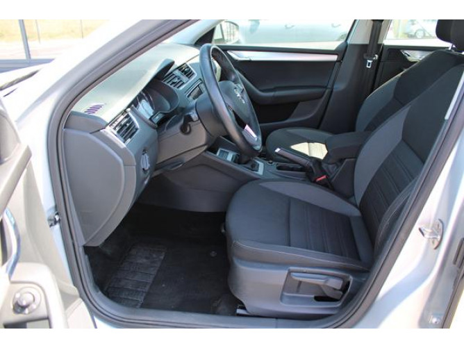 Škoda Octavia A7 AMBITION 2.0 TDI 