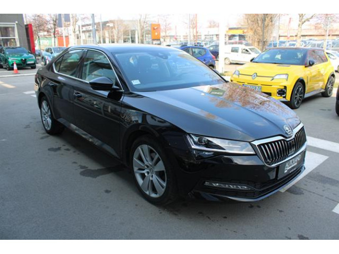 Škoda Superb 2.0 TDI STYLE DSG 