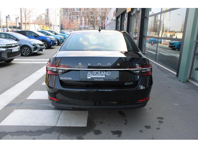 Škoda Superb 2.0 TDI STYLE DSG 