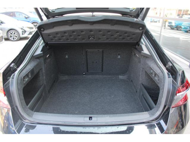 Škoda Superb 2.0 TDI STYLE DSG 