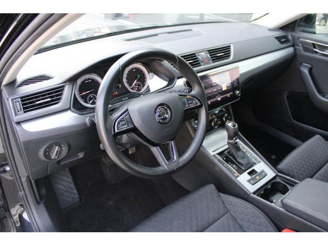 Škoda Superb 2.0 TDI STYLE DSG 