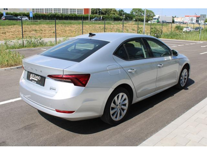 Škoda Octavia 2.0 TDI AMBITION DSG 