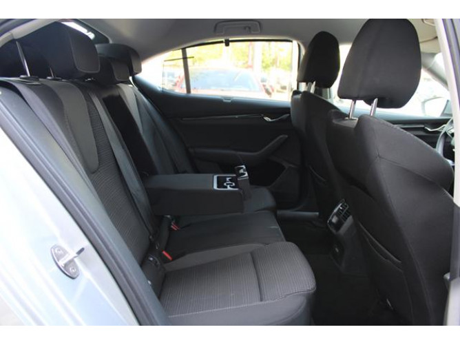 Škoda Octavia 2.0 TDI AMBITION DSG 