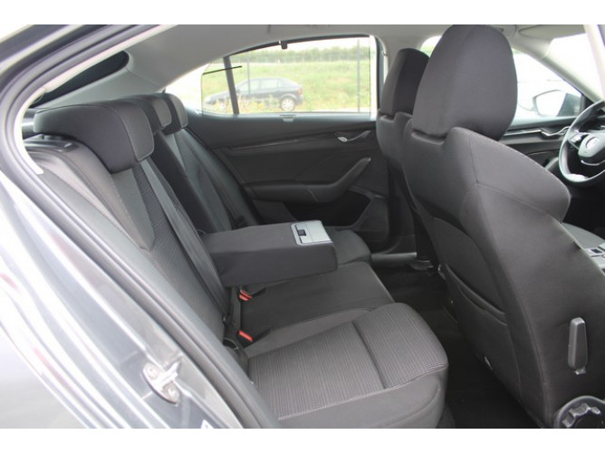 Škoda Octavia 2.0 TDI AMBITION DSG 