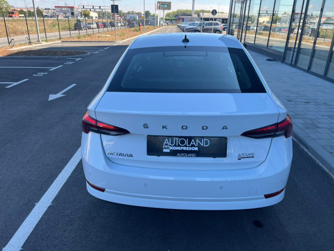 Škoda Octavia A8 AMBITION 2.0 DSG 