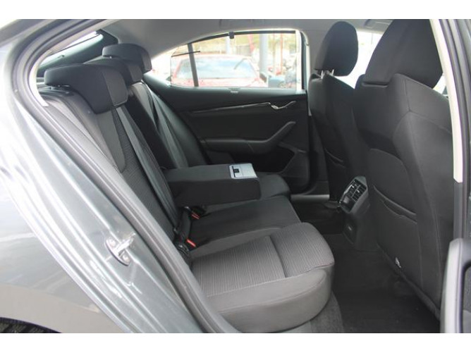 Škoda Octavia 2.0 TDI AMBITION DSG 